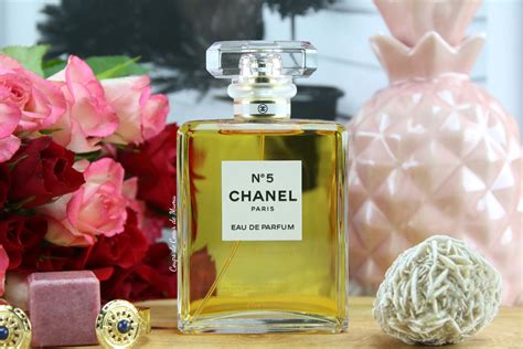 chanel n 5 puzza